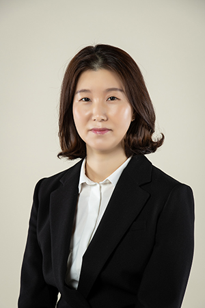 김현정